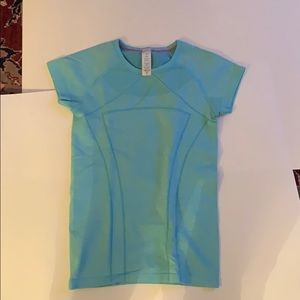 Iviva shirt size 10 great color